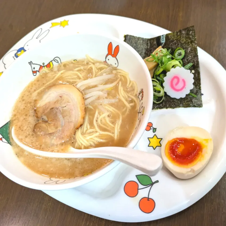 お子様ラーメン（醤油豚骨）|じょうさん