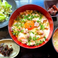 古白鶏のふわとろ黄金とろろ丼|ちゃっぴ〜さん