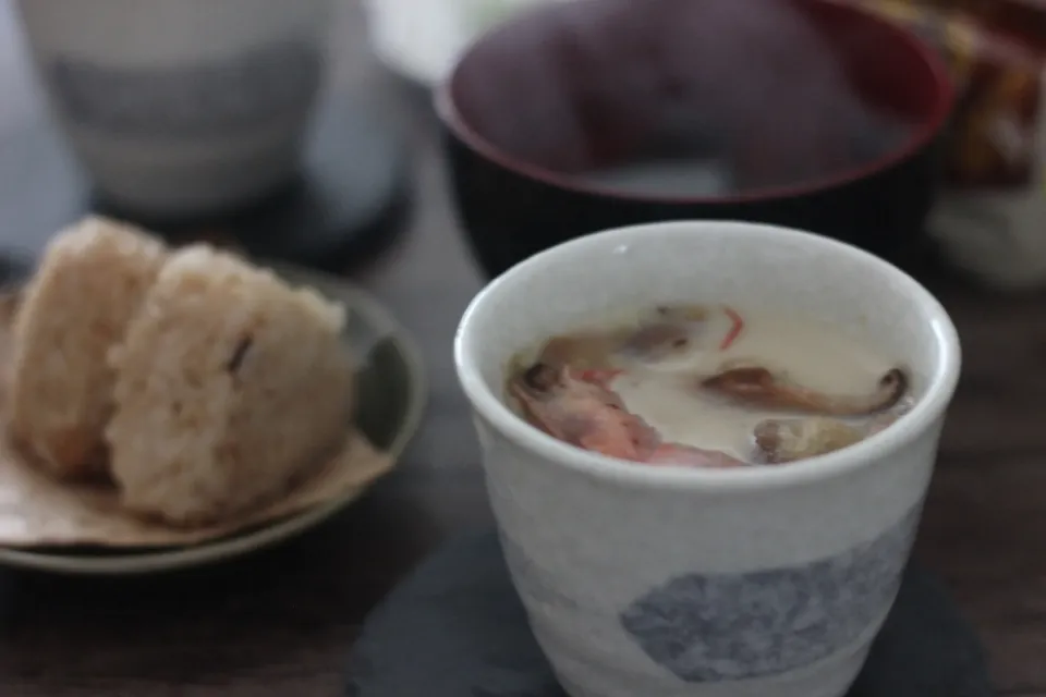 しいたけ茶で栗と椎茸の茶碗蒸し|ちいさなしあわせキッチンさん