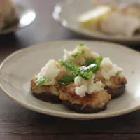 椎茸の納豆詰めおろし生姜風味| ちいさなしあわせキッチンさん