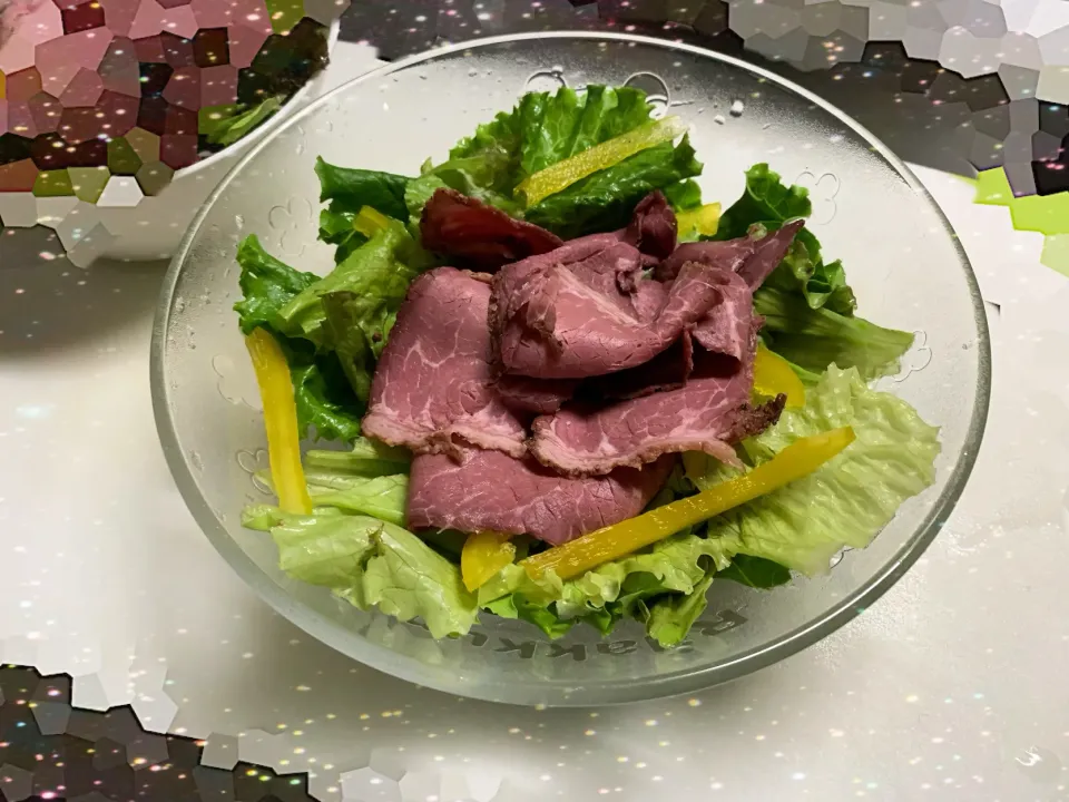 ローストビーフサラダ🥗|めっちいさん