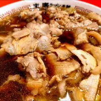 【秋田の本店は1969年創業】 
末廣ラーメン本舗 高田馬場分店 
中華そば 並 (950円) 
＋卓上葱 (食べ放題、無料) 
＠高田馬場4分
24283 (305,845)