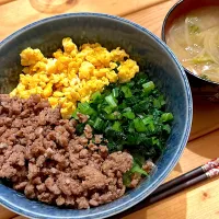 三食丼|ぺろたんさん