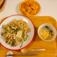 今日の夕食　サバ缶チャンプル、春雨スープ、チキンナゲット|pinknari🐰🌈さん