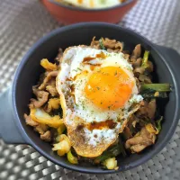 焼き肉丼|テケテケさん