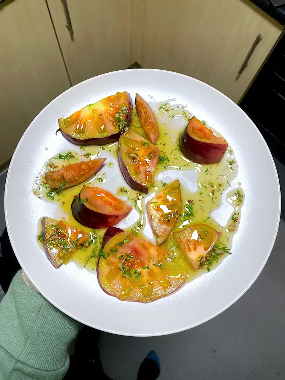 Purple tomatoes with dill dressing|cobzさん