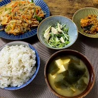 春雨チャプチェ　カボチャのあんかけミンチ　水菜とササミのゴママヨサラダ　麦ご飯　味噌汁| ♡misaki♡さん