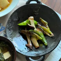 キノコと甘長唐辛子の陶板焼き|チイホ✨さん