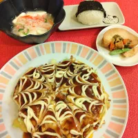 ☆モダン焼き　☆あんかけ豆腐　☆鶏もも肉ロール　☆おにぎり🍙|chikakoさん