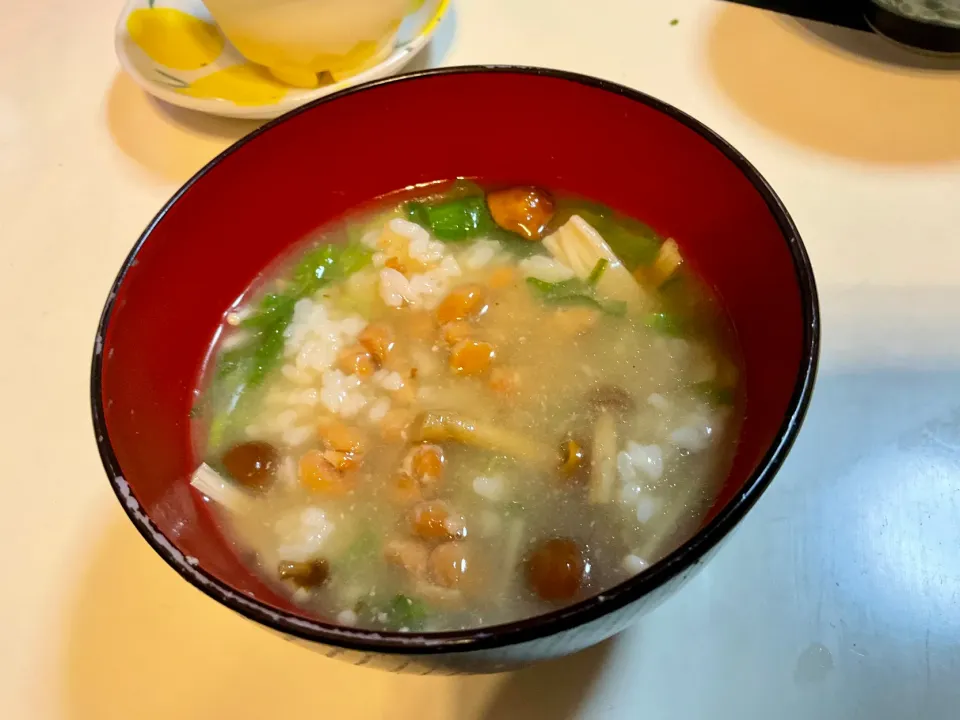 おかわりの味噌汁はおこげご飯と納豆を入れて|Takeshi  Nagakiさん