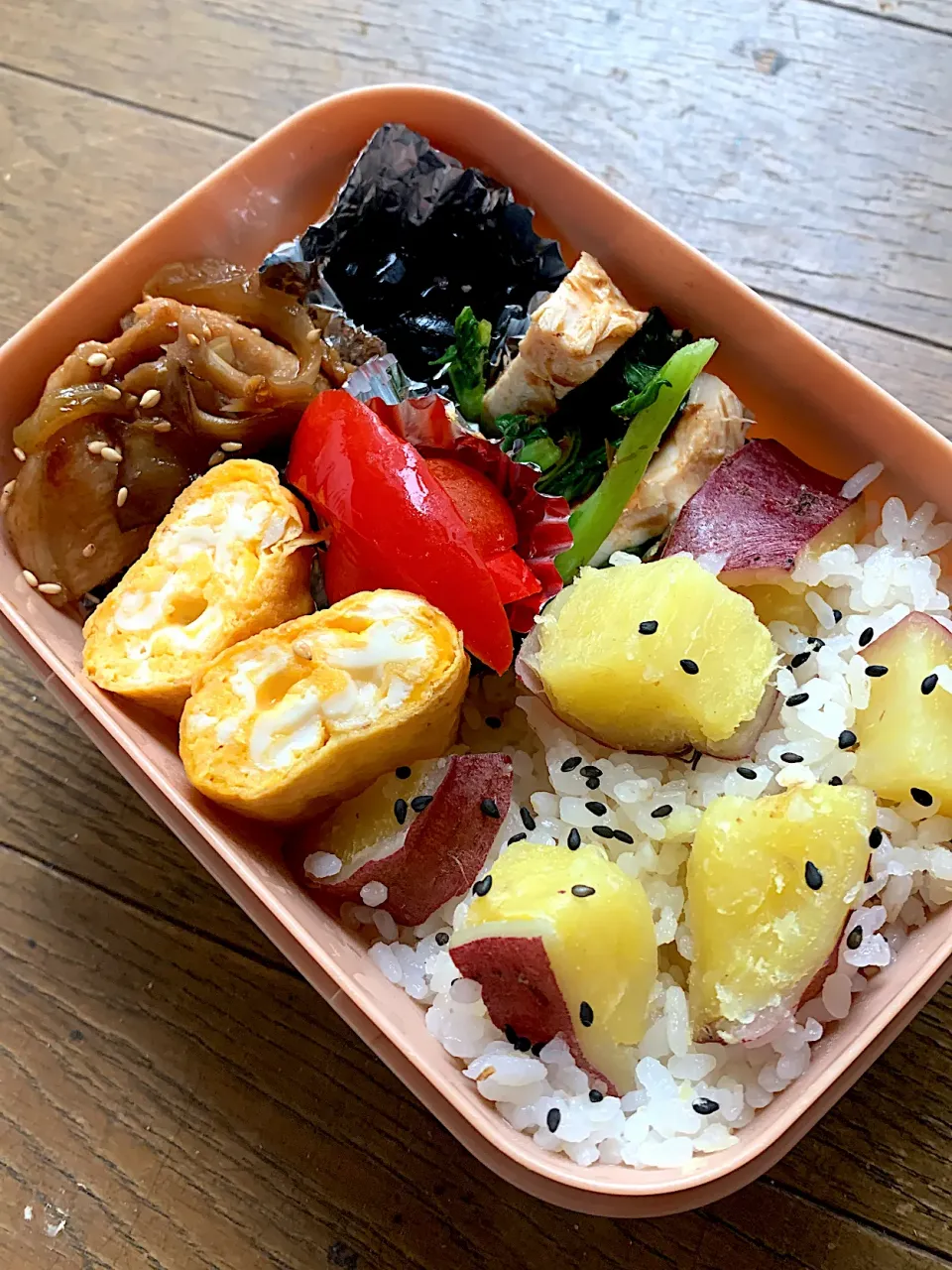 ゴロゴロさつまいもご飯|よーこ🍅さん