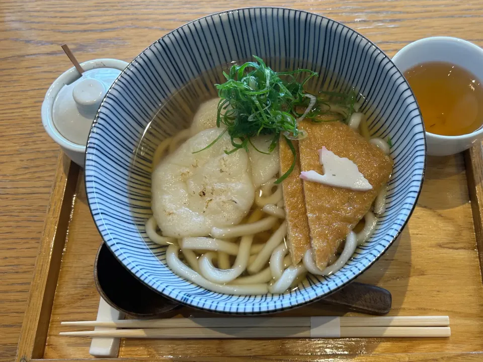 鶴岡八幡宮前の茶寮風の杜さんで力うどん|Morito Kamiyaさん