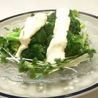 ブロッコリーのホットサラダレシピ……5分で作れる！ #AllAbout|All About 料理レシピさん