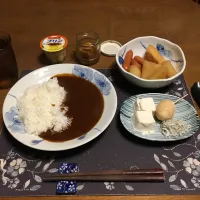 カレーライス(青森米本部さんの青天の霹靂のみ)、大根とじゃがいもと絹厚揚げの煮物、味玉、冷奴、釜揚げしらす、沢庵、麦茶、プリン(夕飯)|enarinさん