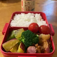 ウインナーと大学芋弁当|ももちゃんのママさん