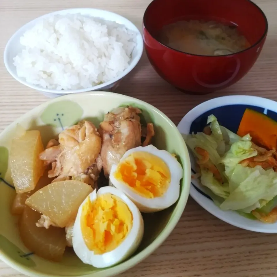 大根と鶏手羽元のみそ煮、桜えびとキャベツのさっぱり和え|ちゃいさん