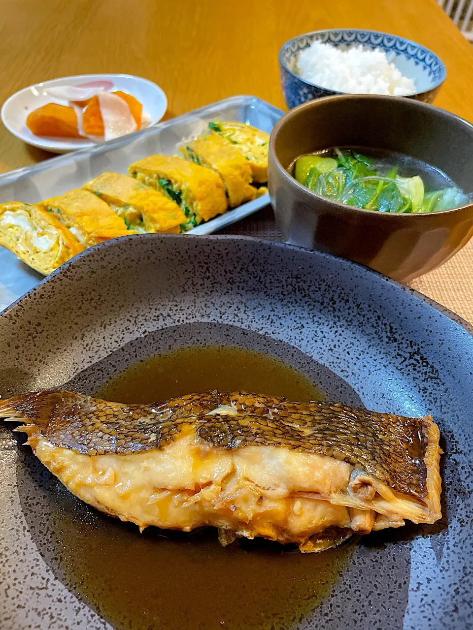 カレイの煮付けで晩御飯|Mikaさん