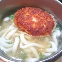 みぞれ仕立てのなめ茸と肉そぼろ入りとろみ付きコロッケうどん|darkbaronさん