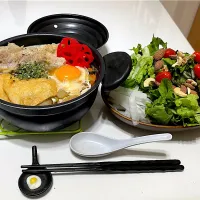 軟骨ソーキ鍋焼きうどん（サラダ添え）|マニラ男さん