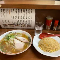 大阪市浪速区日本橋西　松屋食堂の半チャンラーメンセット|タカちゃんさん