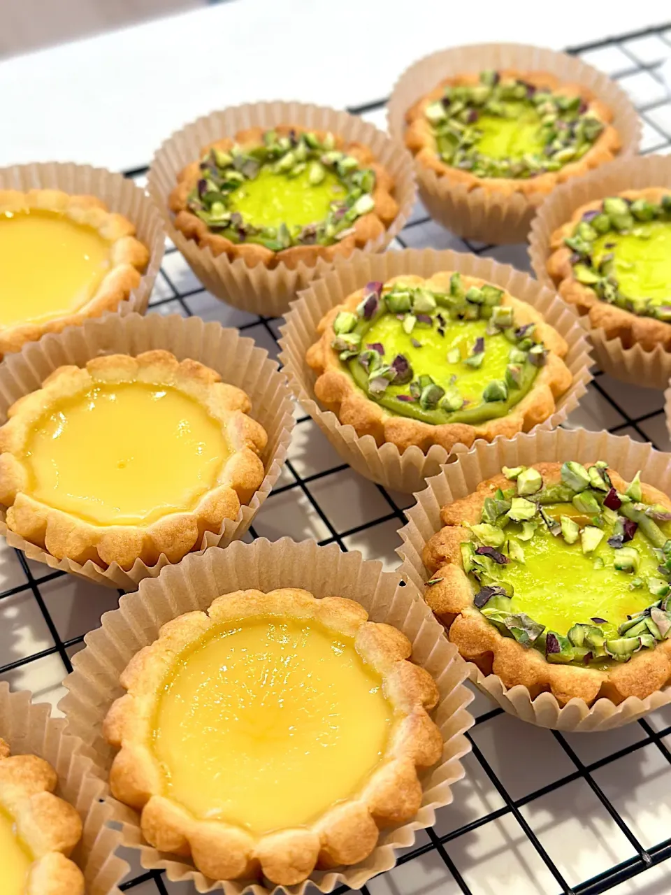 Egg tarts and pistachio egg tarts|wendy1013さん