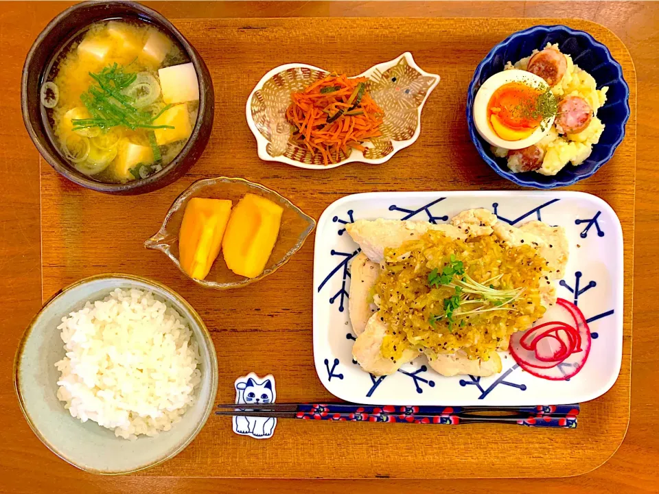 サッとできて安定の美味しさ♪鶏むね肉のタン塩風の献立|すずさん