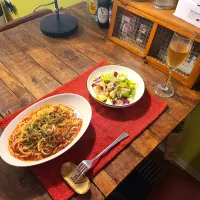 ミートソースパスタとニース風サラダ|KEITAさん