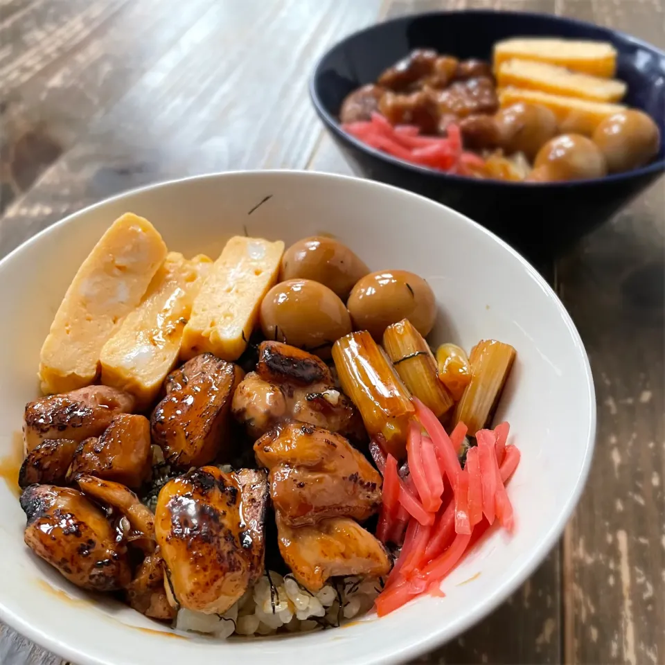 焼き鳥丼|koji toyodaさん