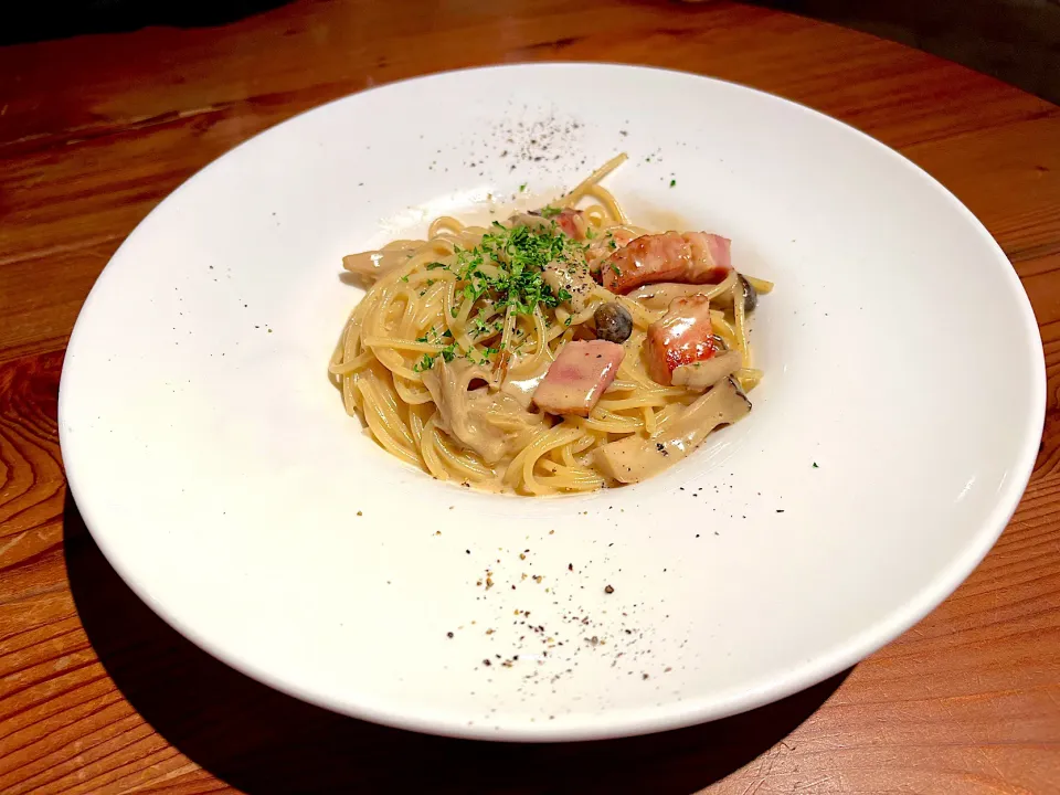 奈良でランチ❣️ポルチーニクリームのパスタ🍝|bebechanさん