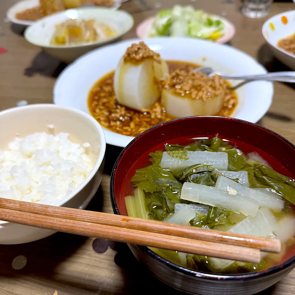 大根のひき肉あんがけ、大根と大根葉の味噌汁|みほさん