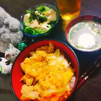 親子丼、春雨スープ、豆腐サラダ|サトリさん