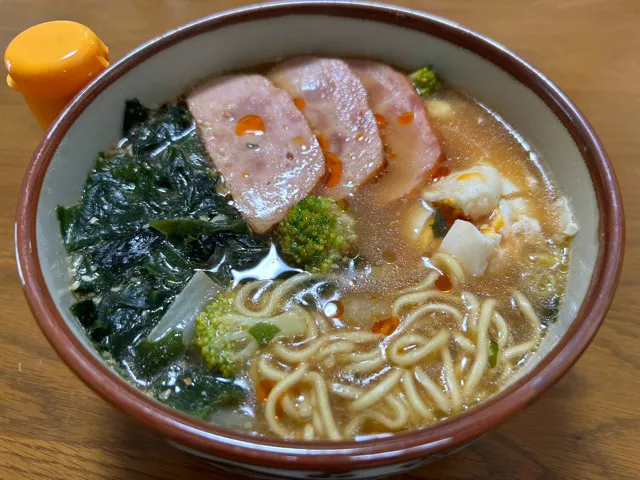 マルちゃん正麺🍜、豚骨醤油味❗️( ˊ̱˂˃ˋ̱ )✨|サソリさん