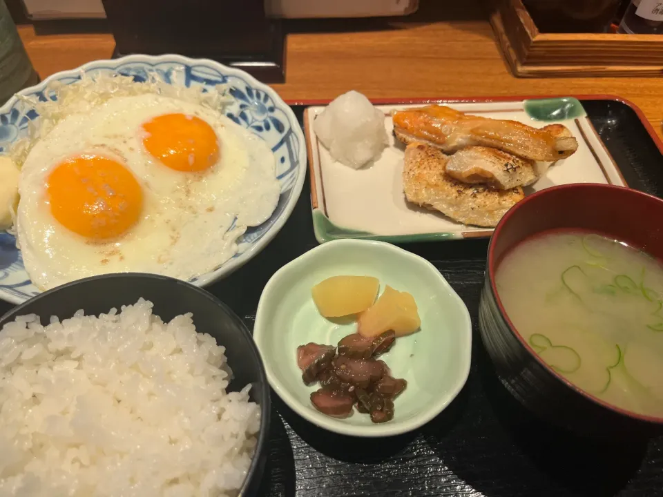 ハラス定食に目玉焼き|KOMAさん