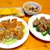 鶏ももの山賊焼、砂肝にんにくピーマンのピリ辛炒め、蓮根の塩焼きと焼き椎茸、玉子焼き|Kouji  Kobayashiさん