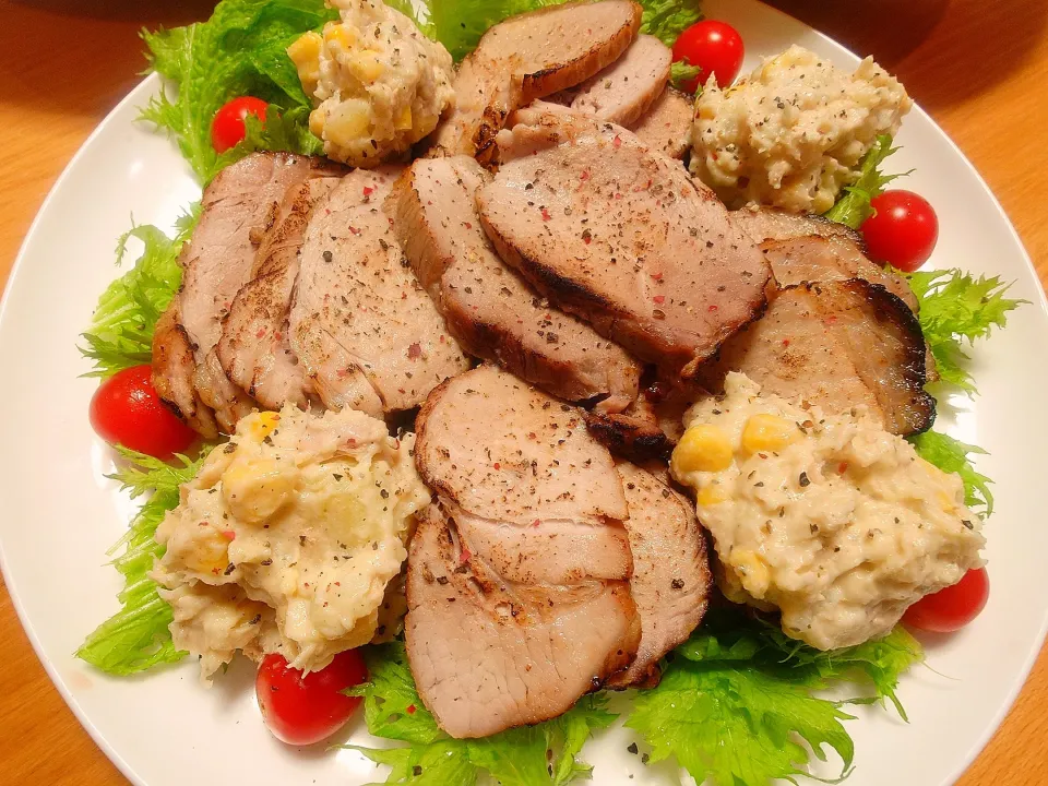 塩麹チャーシューと塩麹ツナポテトサラダー|cookingパパ五郎さん