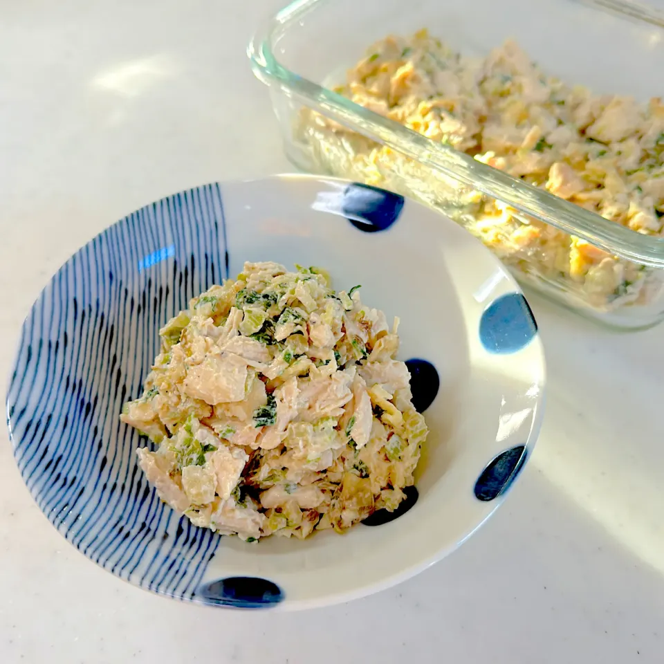 鶏むね肉とセロリのサラダ🥗|ゆーこ。さん