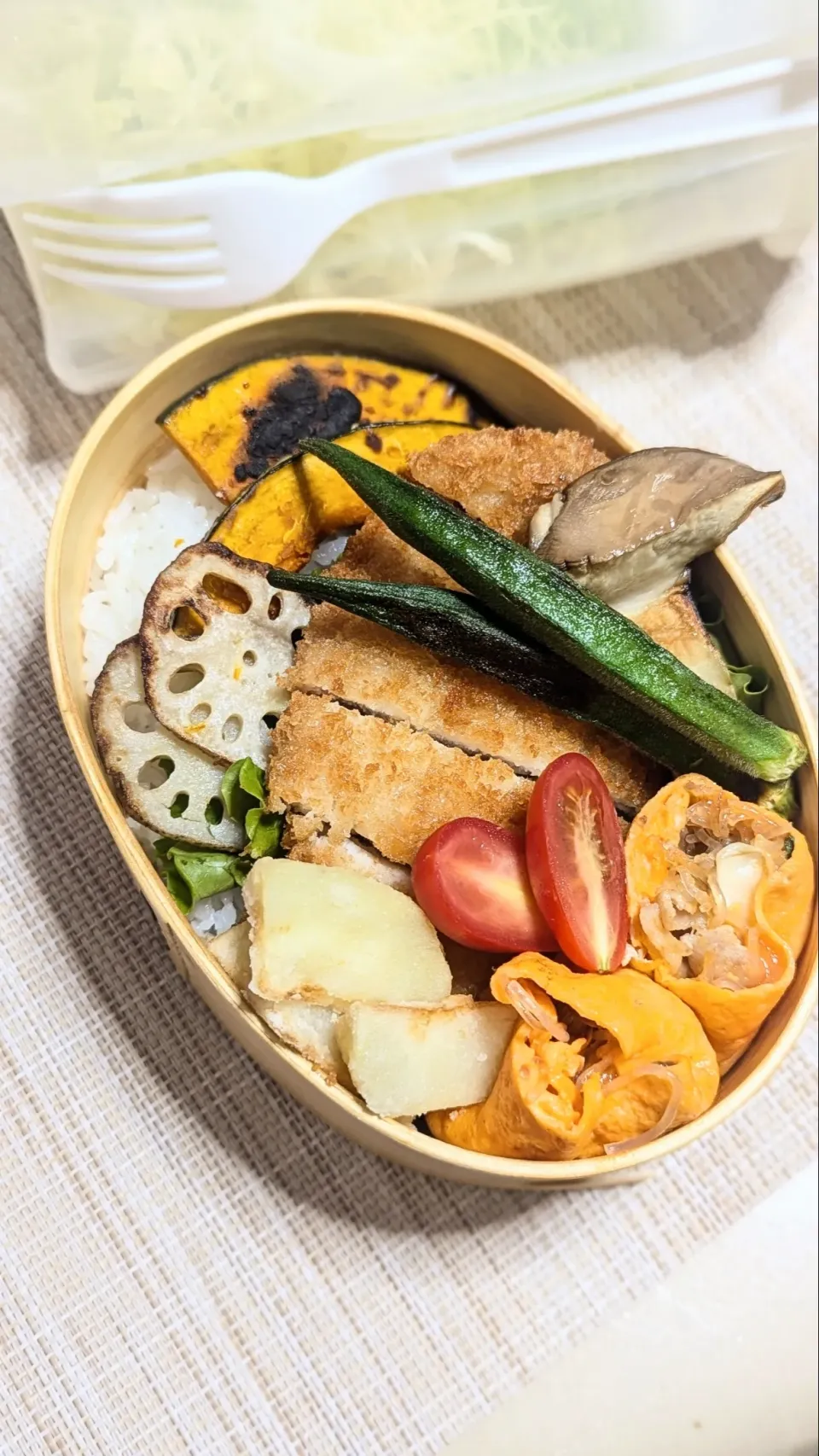 本日のお弁当〜とんかつと野菜弁当|f.1125beさん