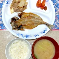 鯵の干物と長芋と豚肉の炒め物と野菜味噌汁| おしゃべり献立さん