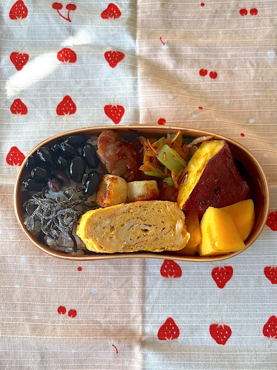 鶏の甘辛煮弁当|にこりこぷりんさん