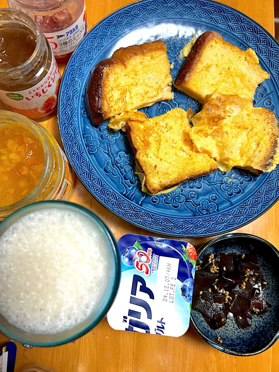 今日の朝ごはん。フレンチトースト、バナナジュース。|くのっちさん