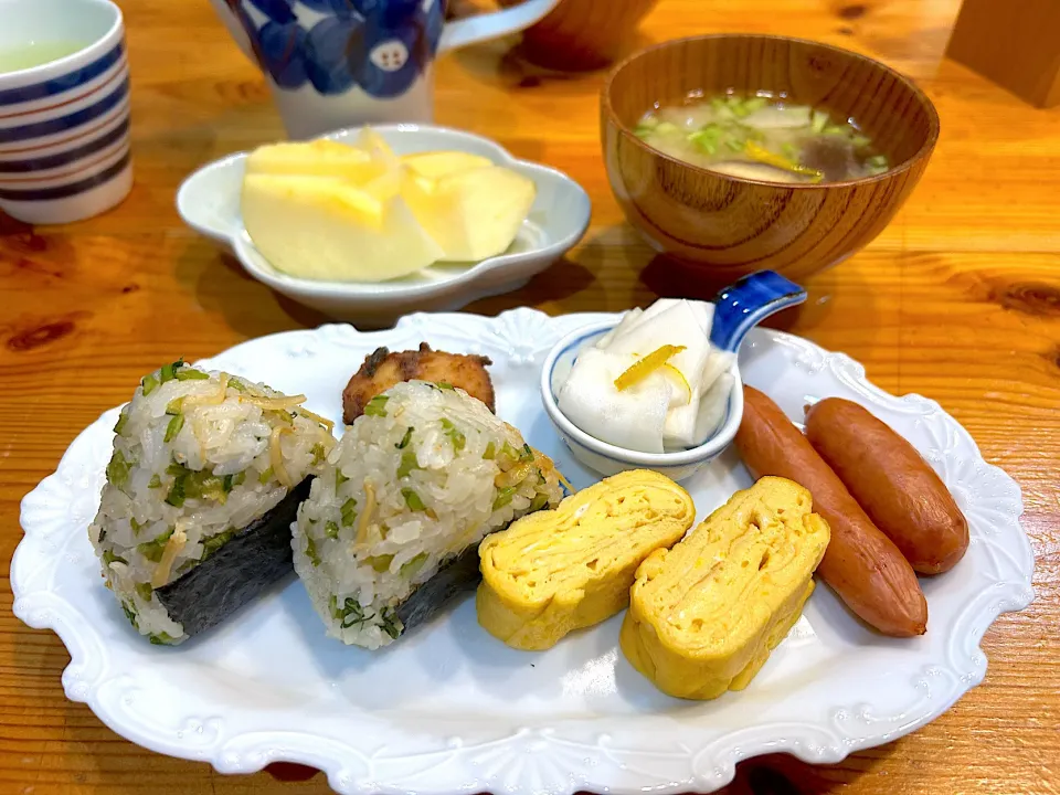 かぶの葉ご飯でおにぎりランチ|チルさん