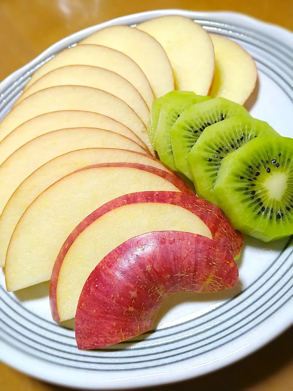 りんご狩りしてきた🍎|はるみさん