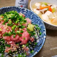 ねぎとろ丼と豚汁|y.,yuukiさん