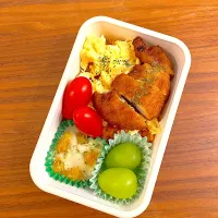 ササミカツとチキンライスのお弁当|みたらしさん