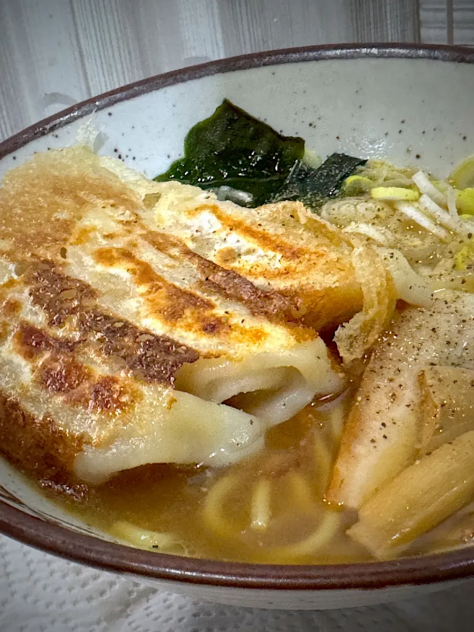 餃子醤油ラーメン🍜|🐧ペンギン2さん