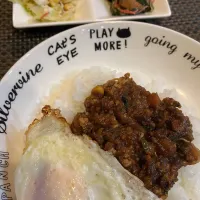 おっさんご飯　ドライカリー🍛　胡麻味噌和え　握力コールスロー板東英二入り|ひげおやじさん