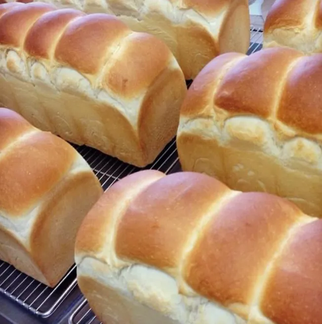 明日のパン💦
「マスカルポーネ.トーストブレッド🍞」  そのまま食べても 美味しい(^^)|ばくあんしゃさん