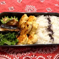 2024.11.28 息子弁当　◎豆腐チキンナゲット　◎ぶりの照り焼き　◎スティックブロッコリーの胡麻和え|goroさん