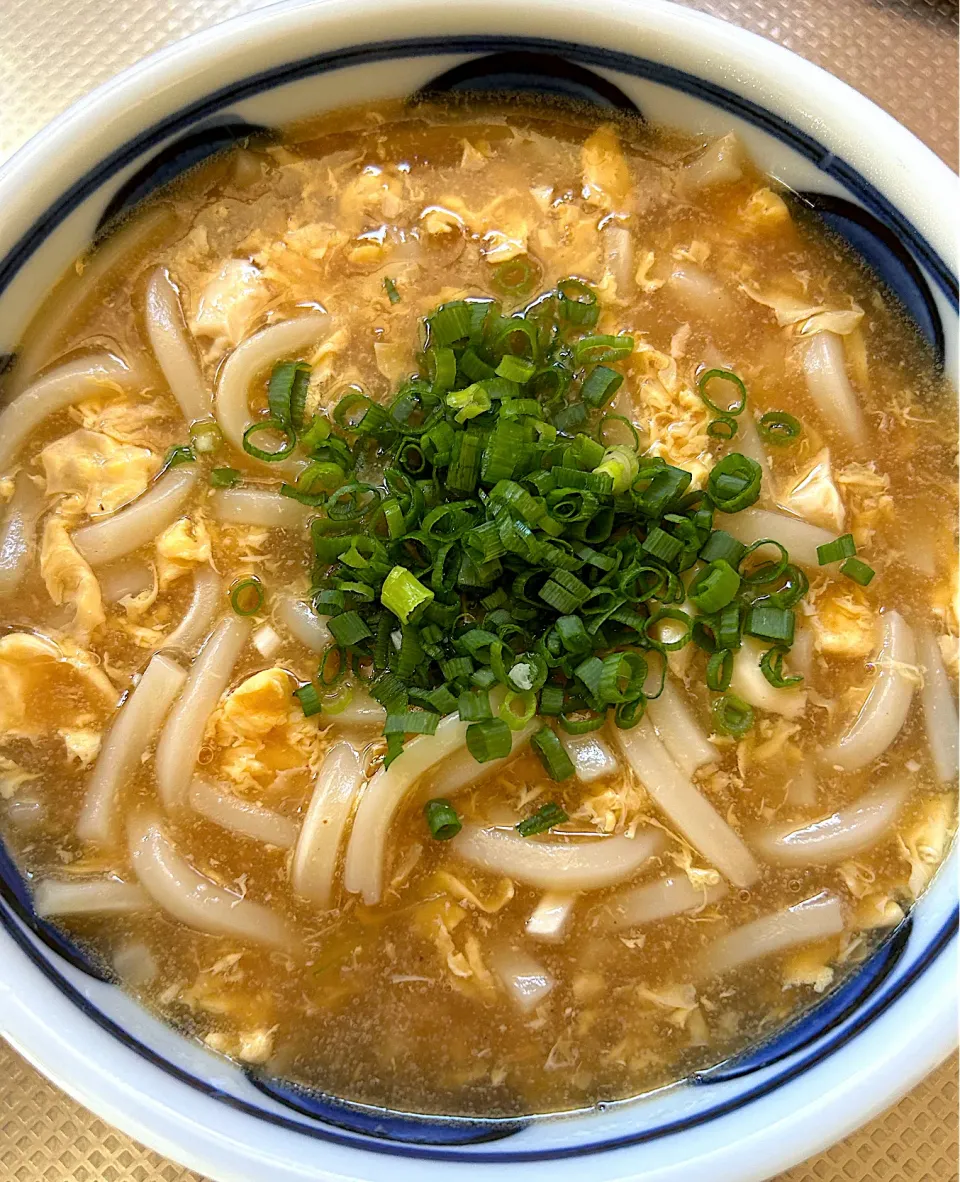 卵とじうどん|ブンタさん