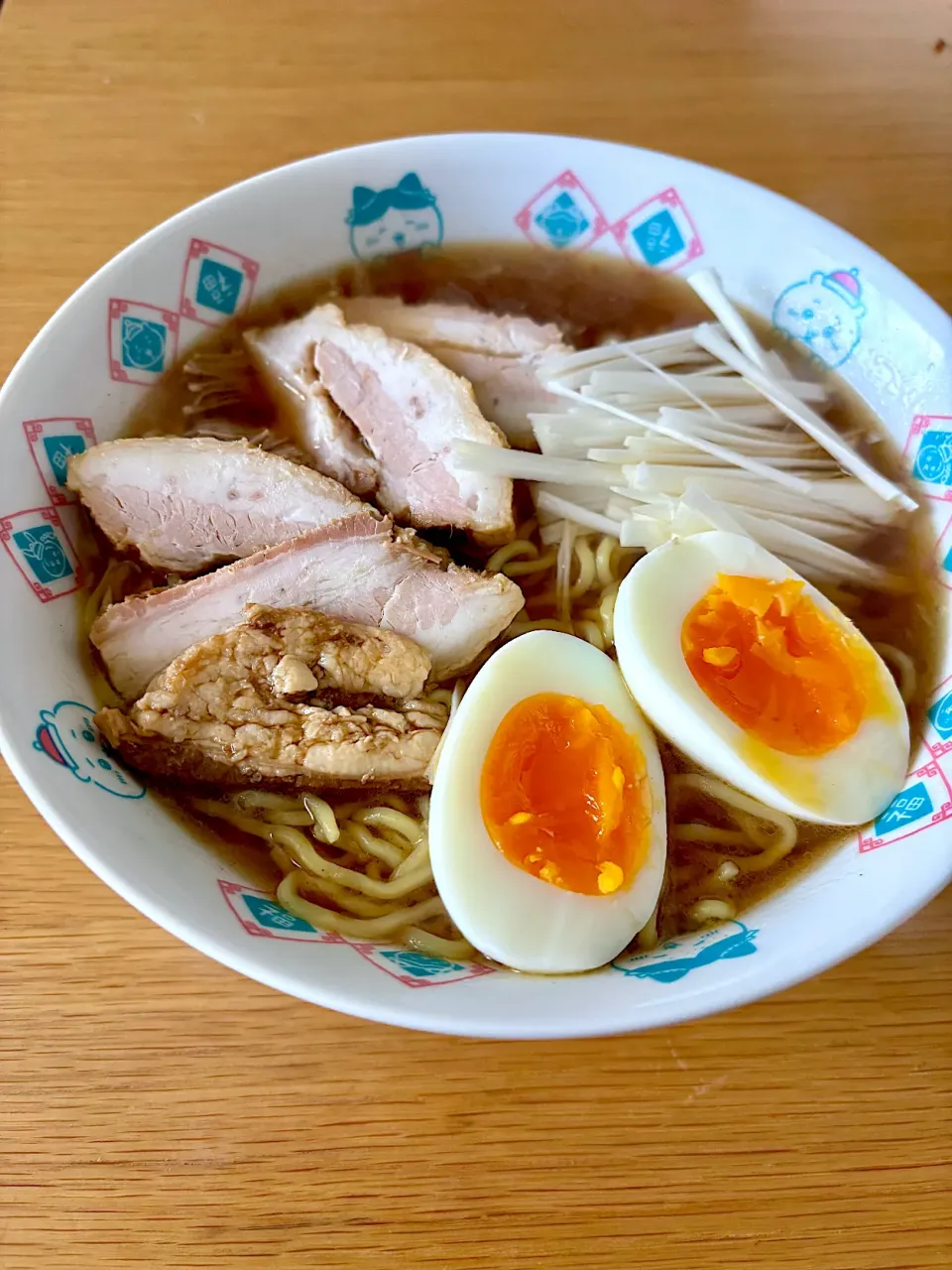 11/28のお昼ごはん~自家製角煮醤油ラーメン~|ゆかｕさん